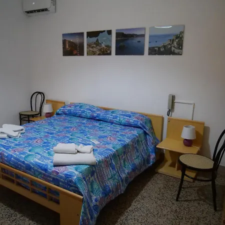 La Spagnola Ξενοδοχείο *